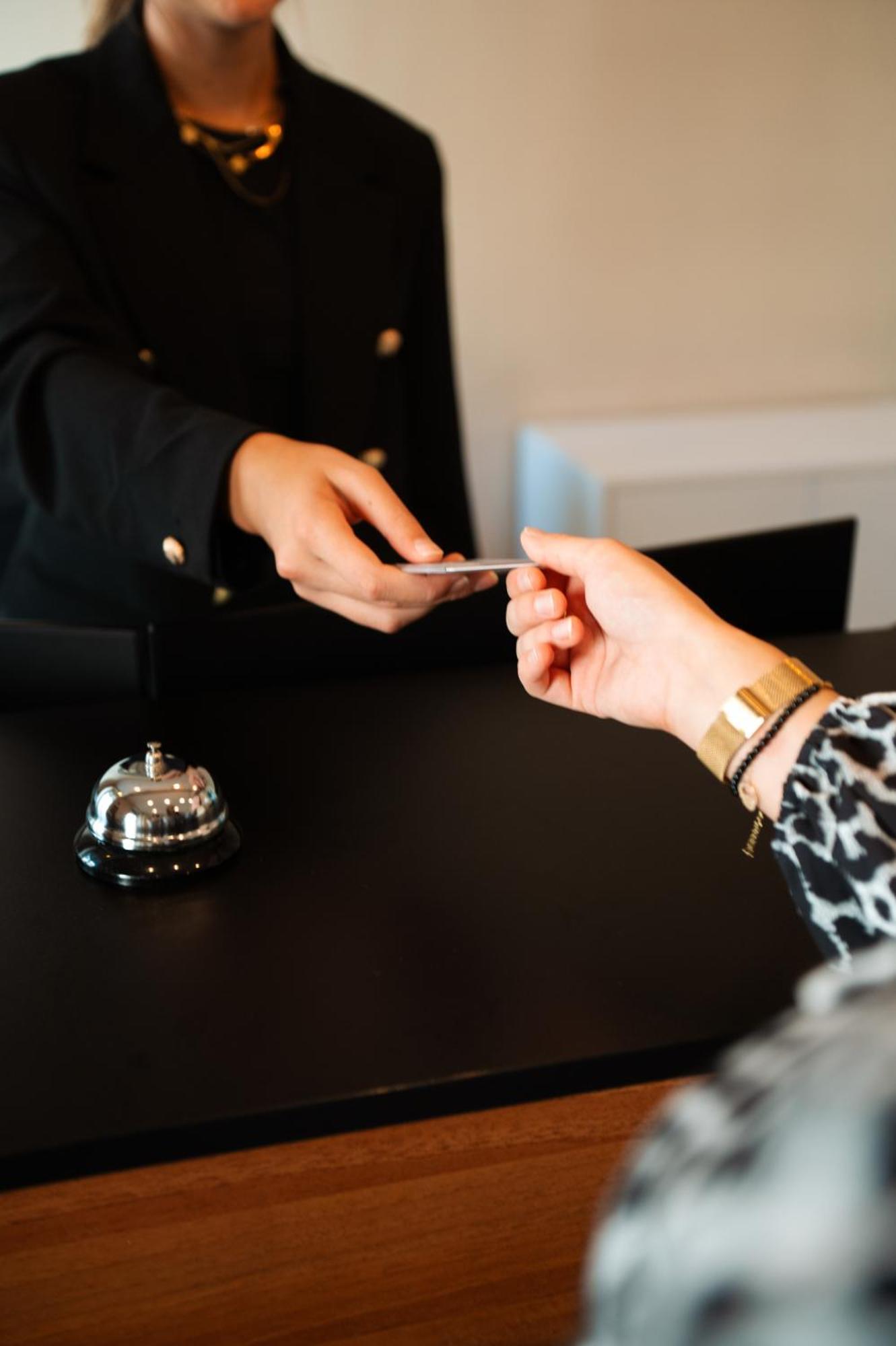 Hotel Bellevue Брест Екстериор снимка