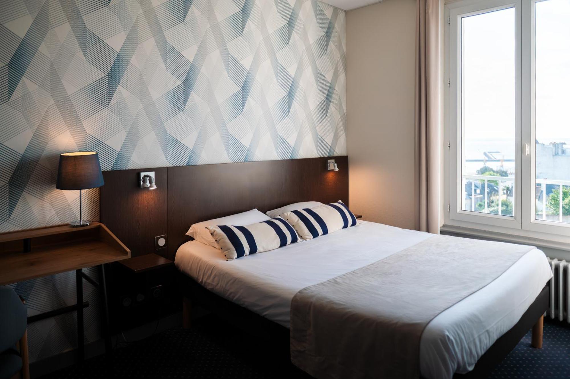 Hotel Bellevue Брест Екстериор снимка
