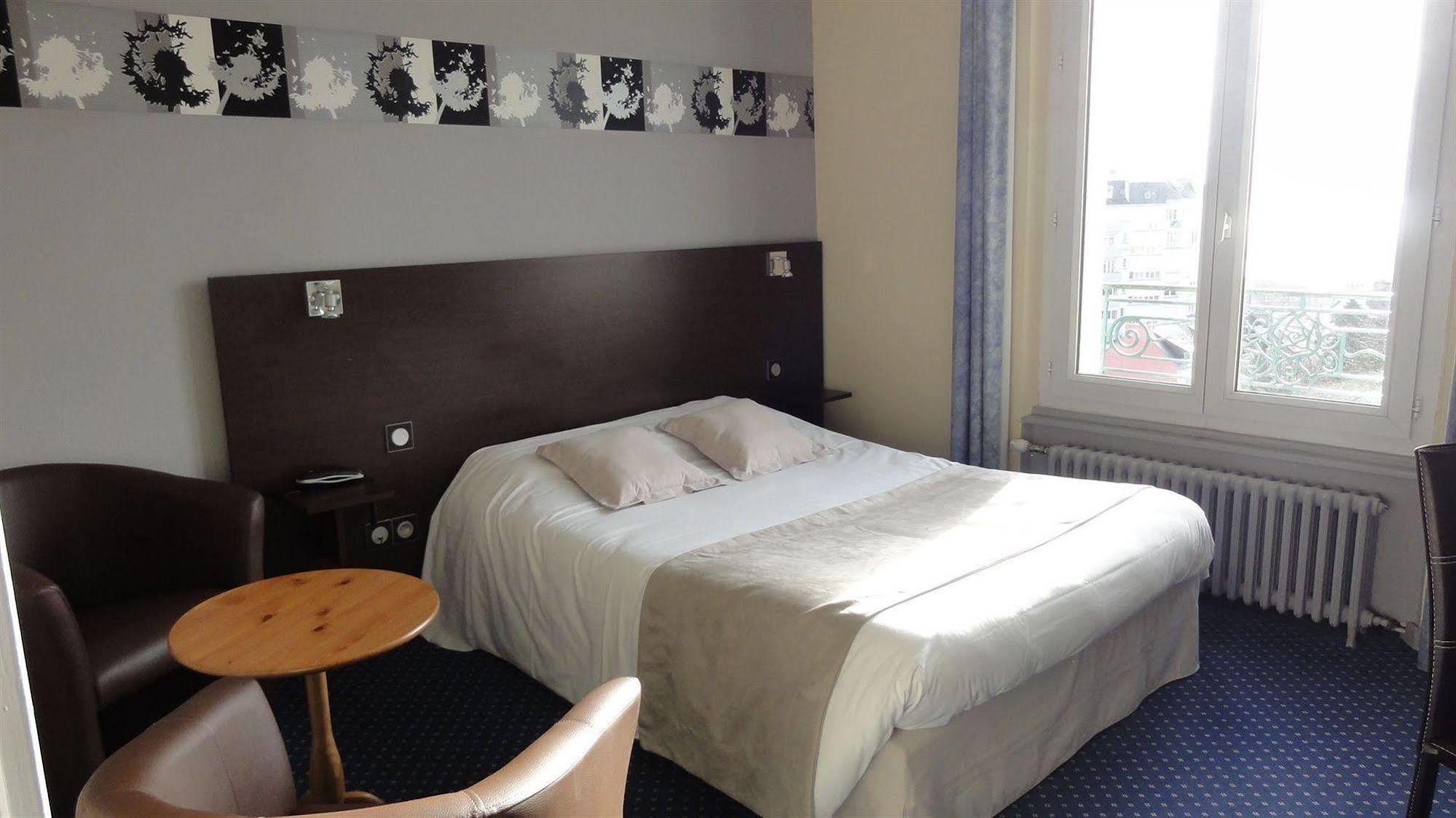 Hotel Bellevue Брест Екстериор снимка